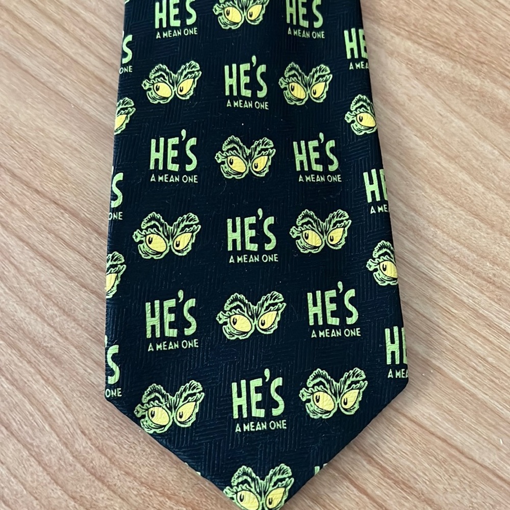 Dr. Seuss Christmas tie